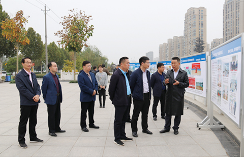 省发展改革委领导一行到产业园考察