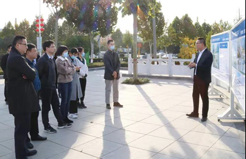 郑州市发改委领导一行到产业园考察