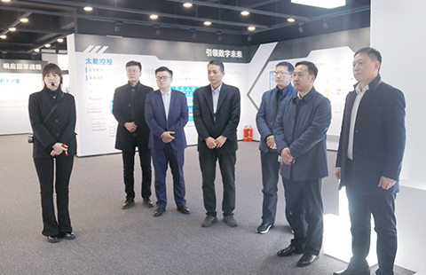 平顶山考察团至我公司参观考察